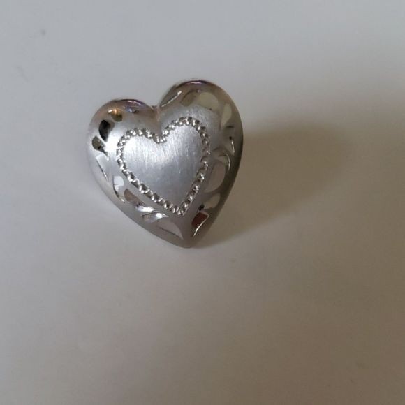 🩶 Vintage Beau B Heart Stud Earrings .925 Sterling Silver Beaucraft NWOT - Picture 5 of 7